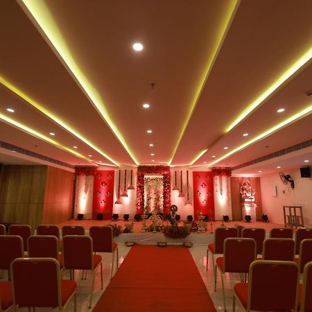 Krishnavalsam Regency Hotel Guruvāyūr Екстериор снимка