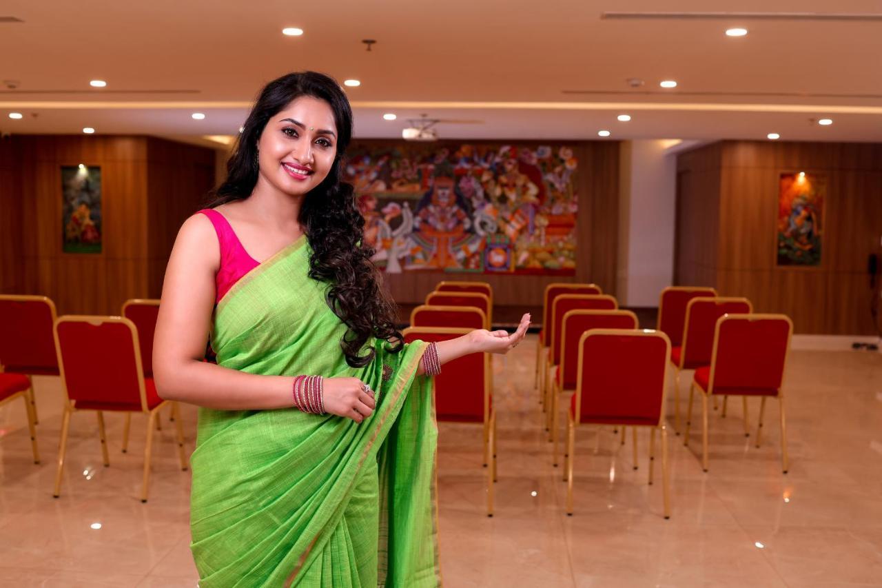 Krishnavalsam Regency Hotel Guruvāyūr Екстериор снимка