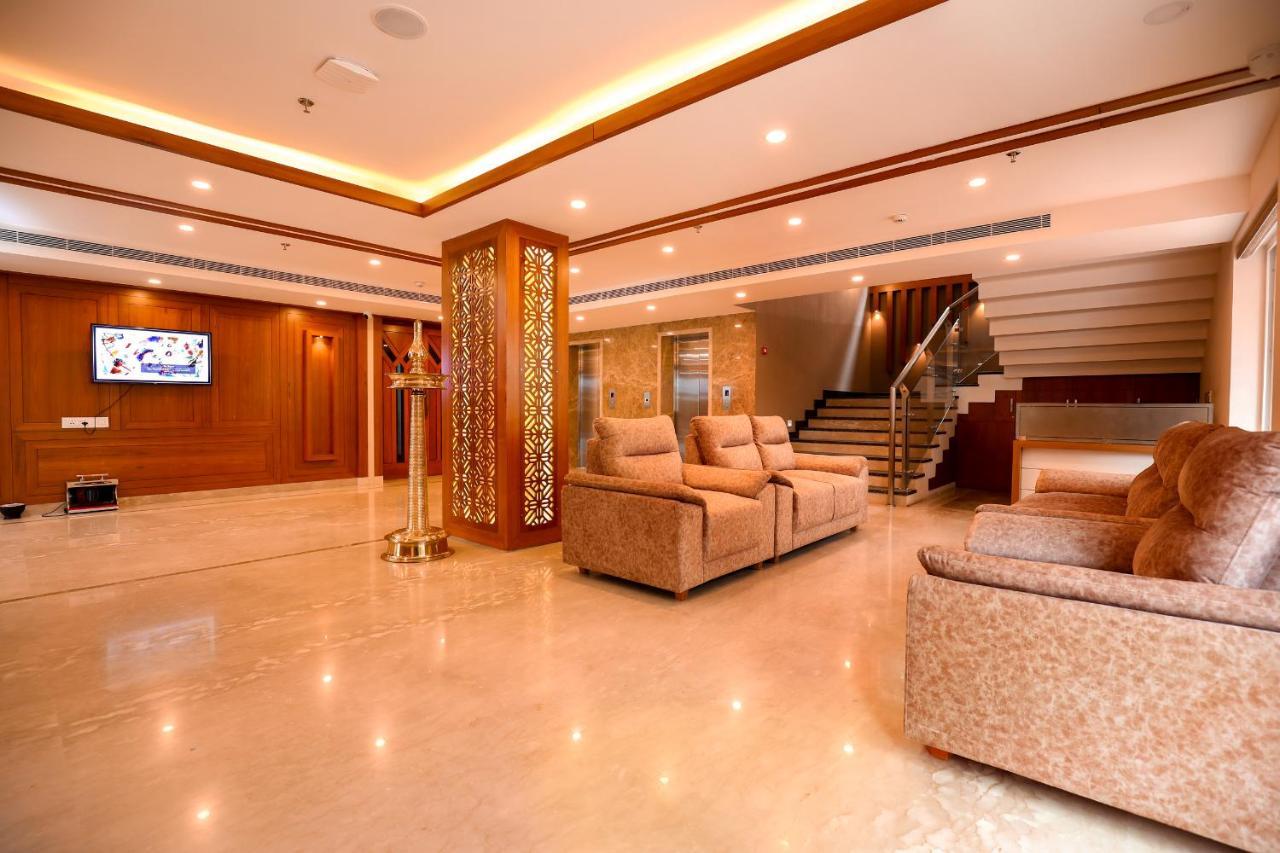 Krishnavalsam Regency Hotel Guruvāyūr Екстериор снимка