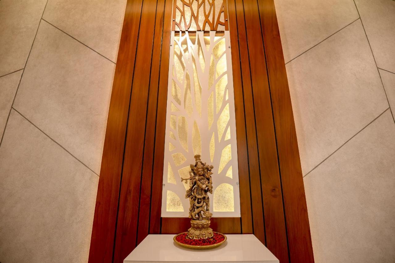 Krishnavalsam Regency Hotel Guruvāyūr Екстериор снимка