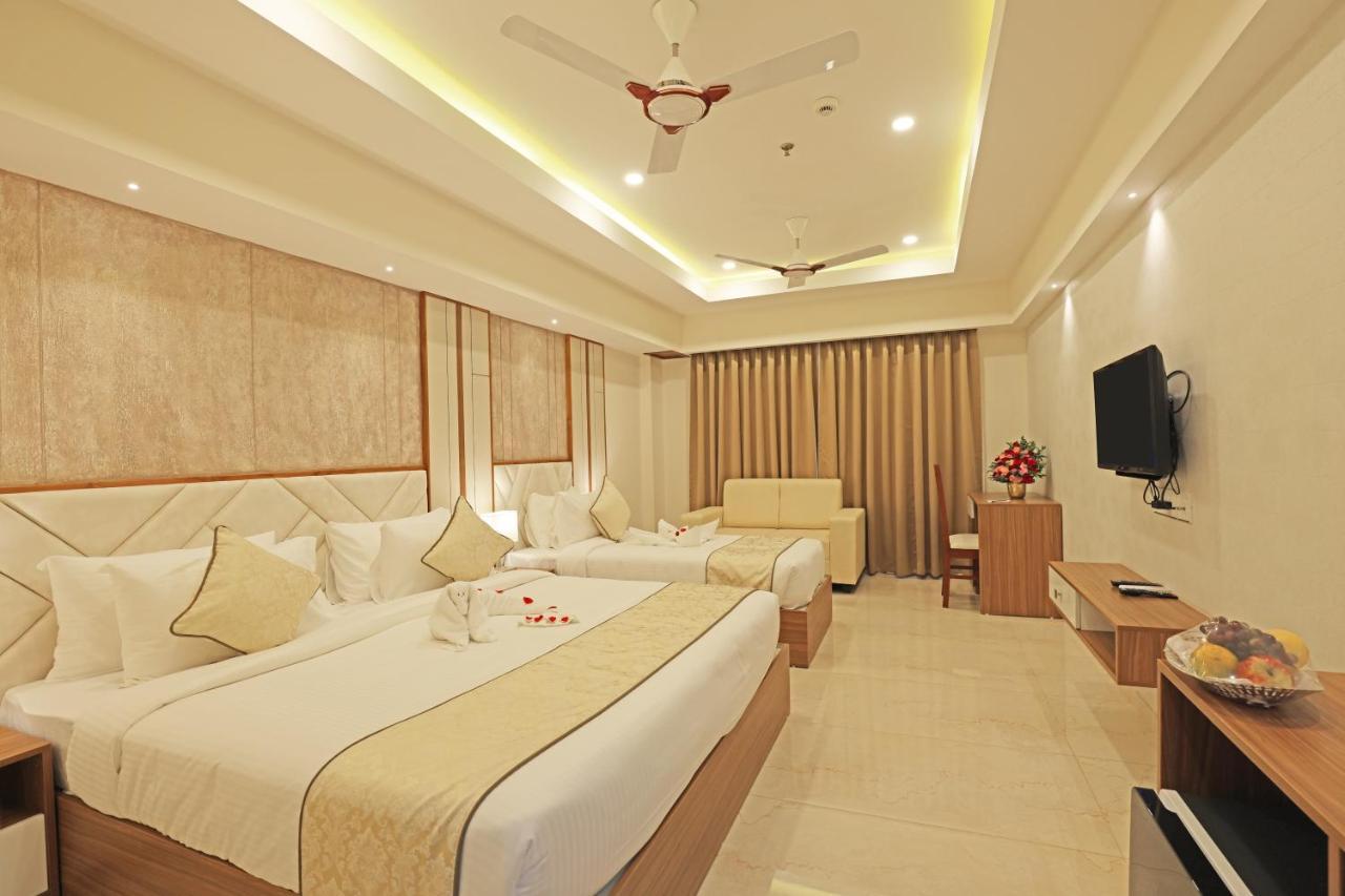 Krishnavalsam Regency Hotel Guruvāyūr Екстериор снимка