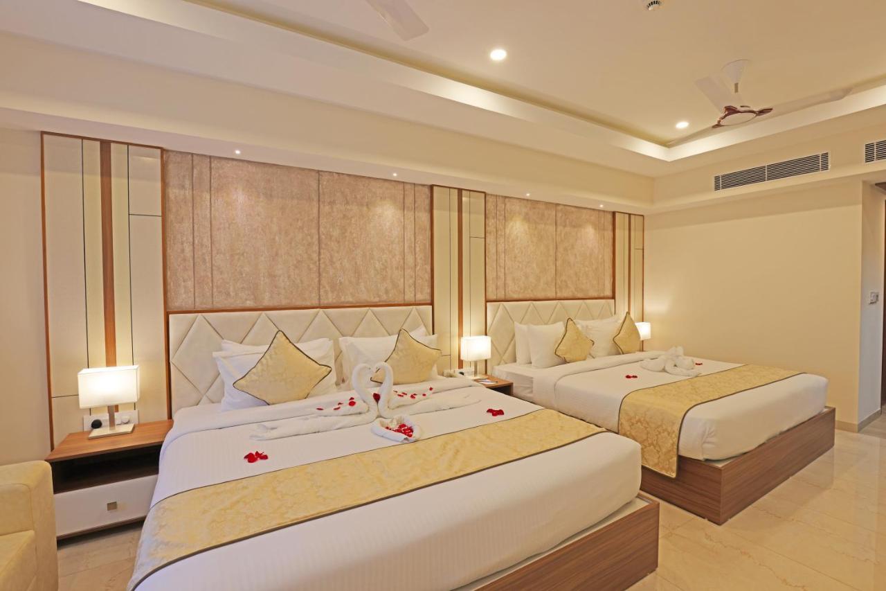 Krishnavalsam Regency Hotel Guruvāyūr Екстериор снимка