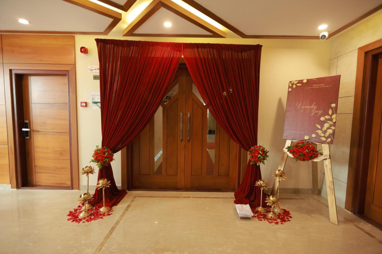 Krishnavalsam Regency Hotel Guruvāyūr Екстериор снимка
